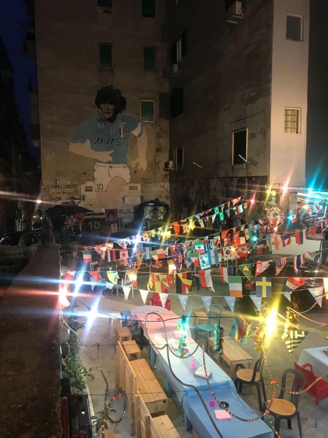 B&B Ruffo Nel Cuore Di Napoli Luaran gambar